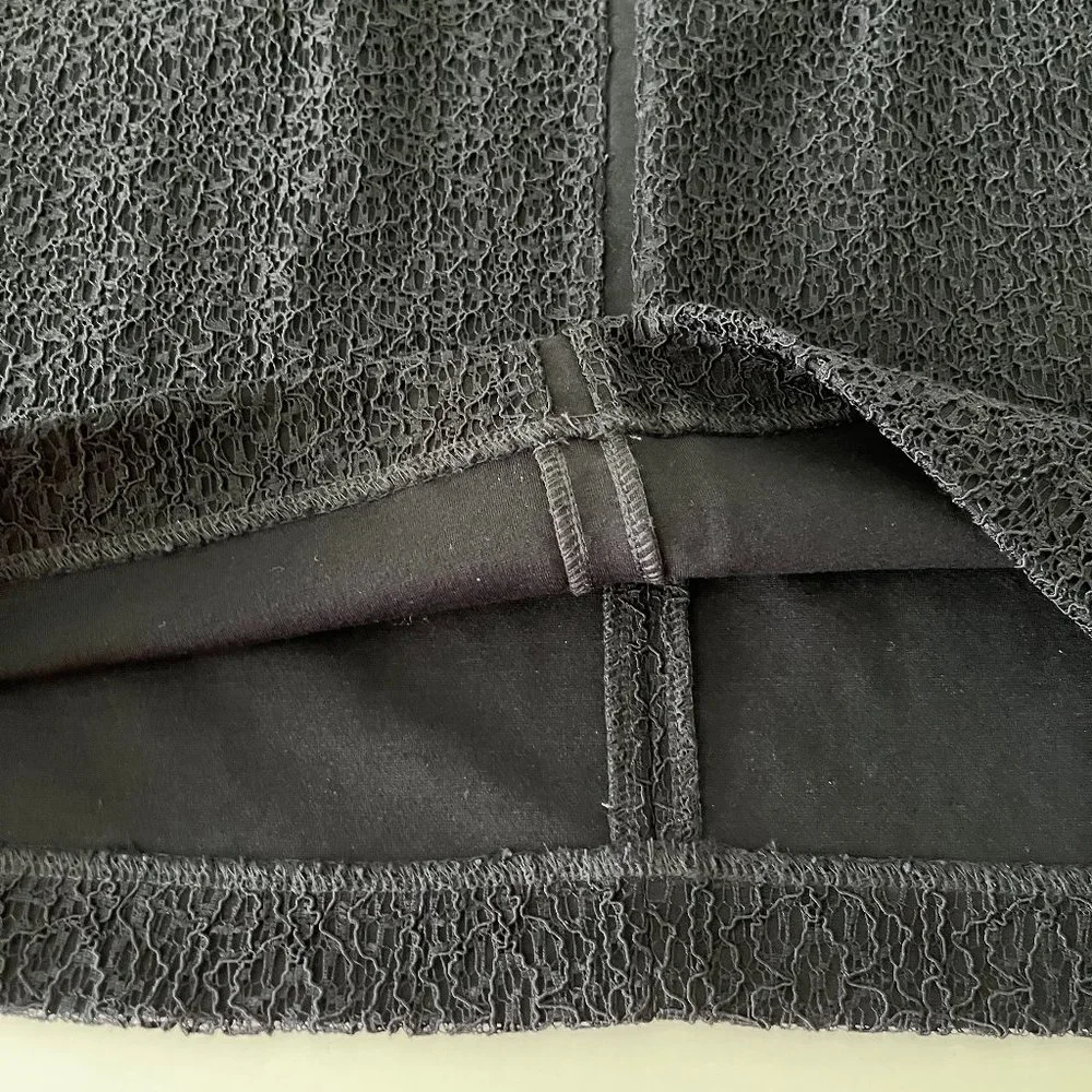 Ann Taylor black lace overlay lined midi pencil skirt 6 slimming sexy classy